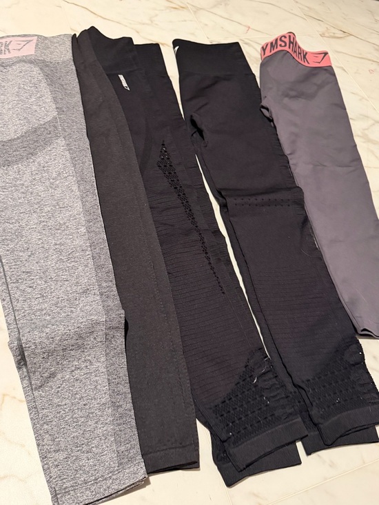 Gymshark Pants - Gymshark Multi-Pack Leggings in Black, Gray and Pink-Trim Bundle of 5
